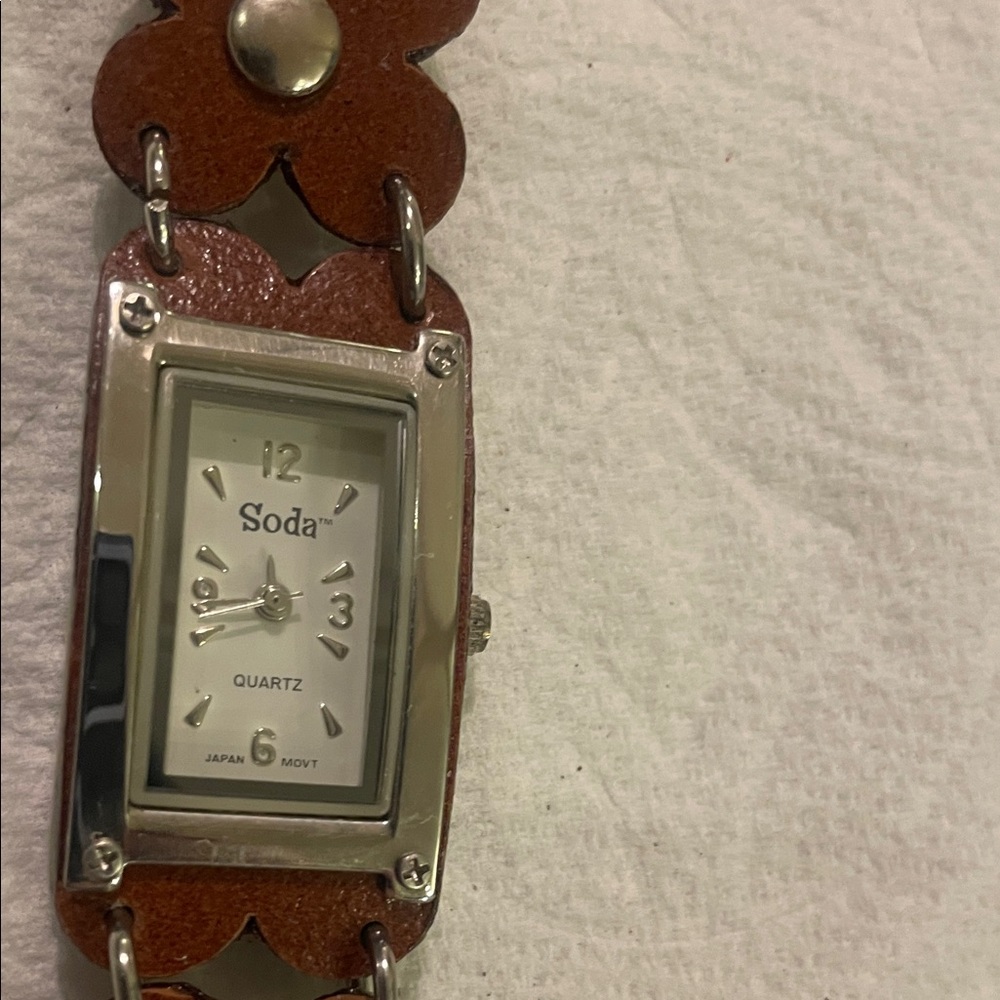 Soda Silver and Brown Rectangular Watch - image 6